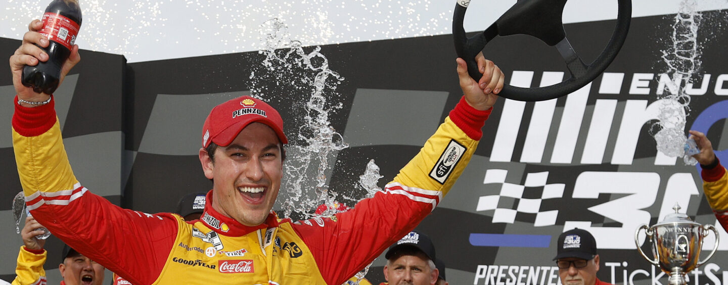 Joey Logano Outduels Kyle Busch In Overtime In Debut Race At Gateway