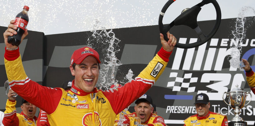 Joey Logano Outduels Kyle Busch In Overtime In Debut Race At Gateway