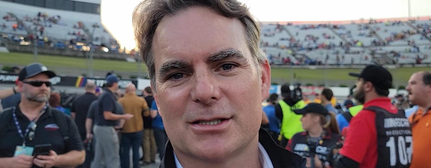 VIDEO: Jeff Gordon Commends William Byron For Hard-Fought Battle To Advance To Championship 4