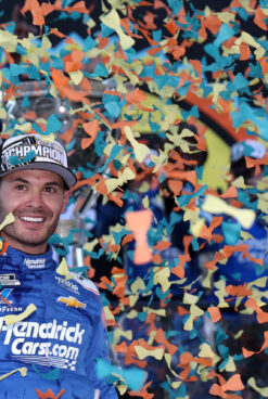 Kyle Larson Wins 2025 NASCAR Cup Series Championship With Pit Strategy In Overtime