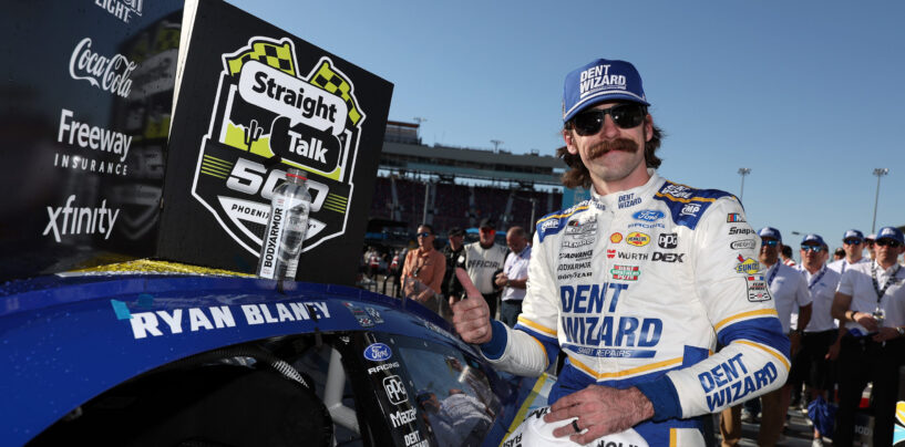 Ryan Blaney Overcomes Challenges To Outrun Christopher Bell For Win At Phoenix