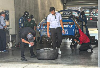Kyle Larson Crashes Out Early In Brickyard 400