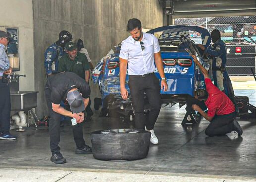 Kyle Larson Crashes Out Early In Brickyard 400