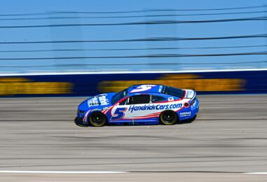 Kyle Larson Looks To End Winless Streak At Darlington Raceway