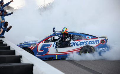 Kyle Larson Snaps 51-Race Winless Streak With WWTR Chase Victory