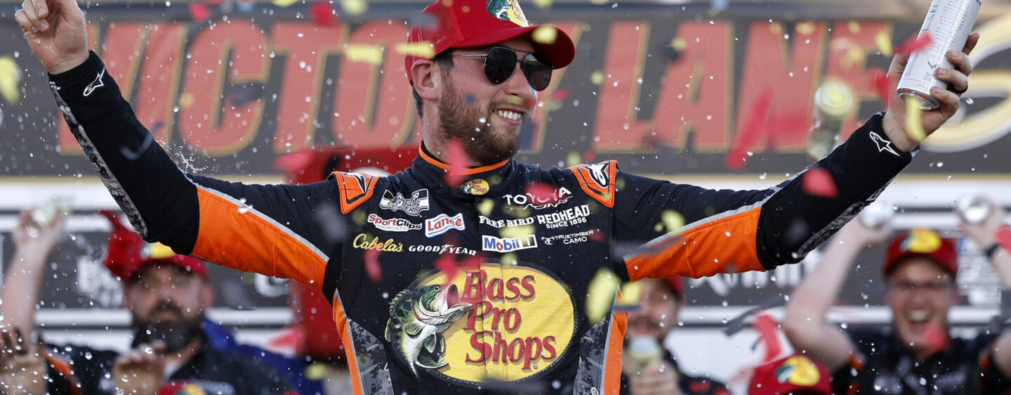Chase Briscoe Makes Statement With Dominant Las Vegas Win