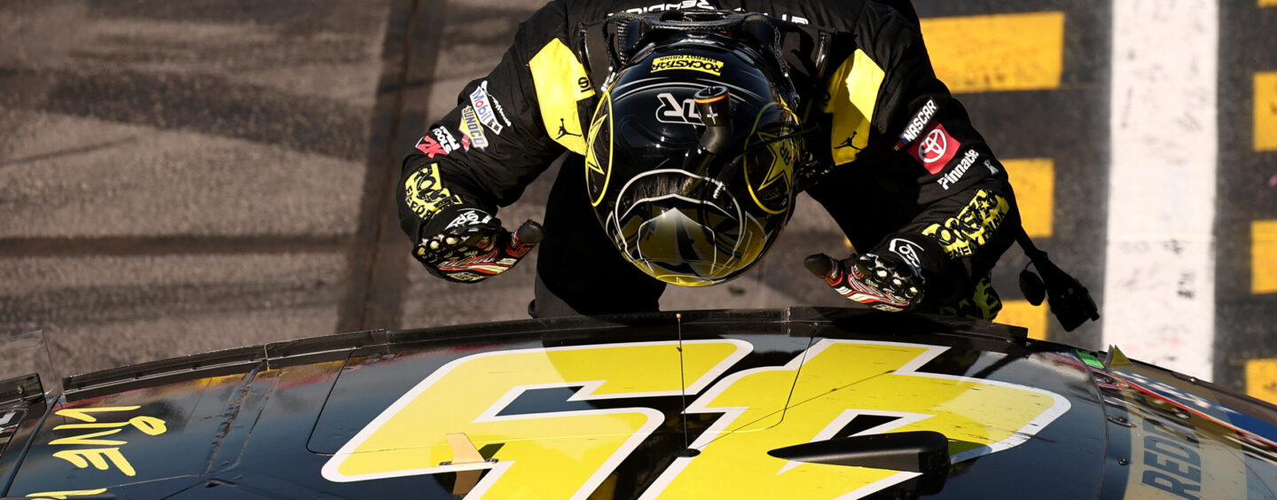 Tyler Reddick Wins Phoenix To Stay In Title Contention