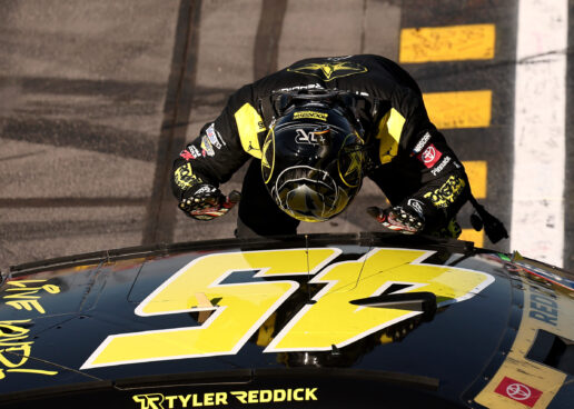 Tyler Reddick Wins Phoenix To Stay In Title Contention