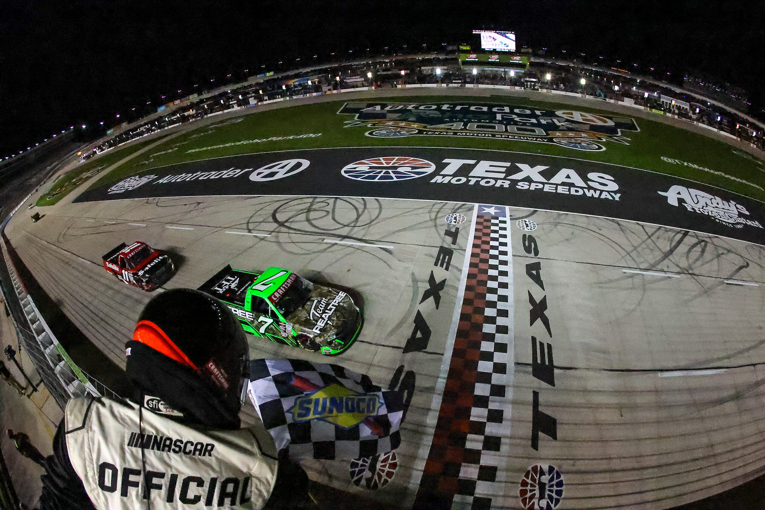 Kyle Busch Ties Todd Bodine For Truck Series Most Wins At Texas The